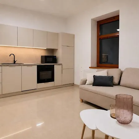 Brick House, 3f Апартаменты